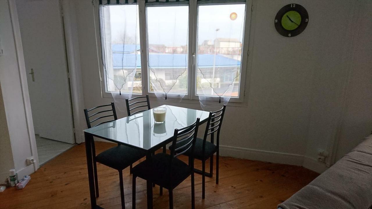Appartement De 79 M² A 500 Metres De La Cure Jonzac Kültér fotó